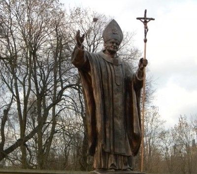 Błogosławiony Jan Paweł II odzyskał pastorał