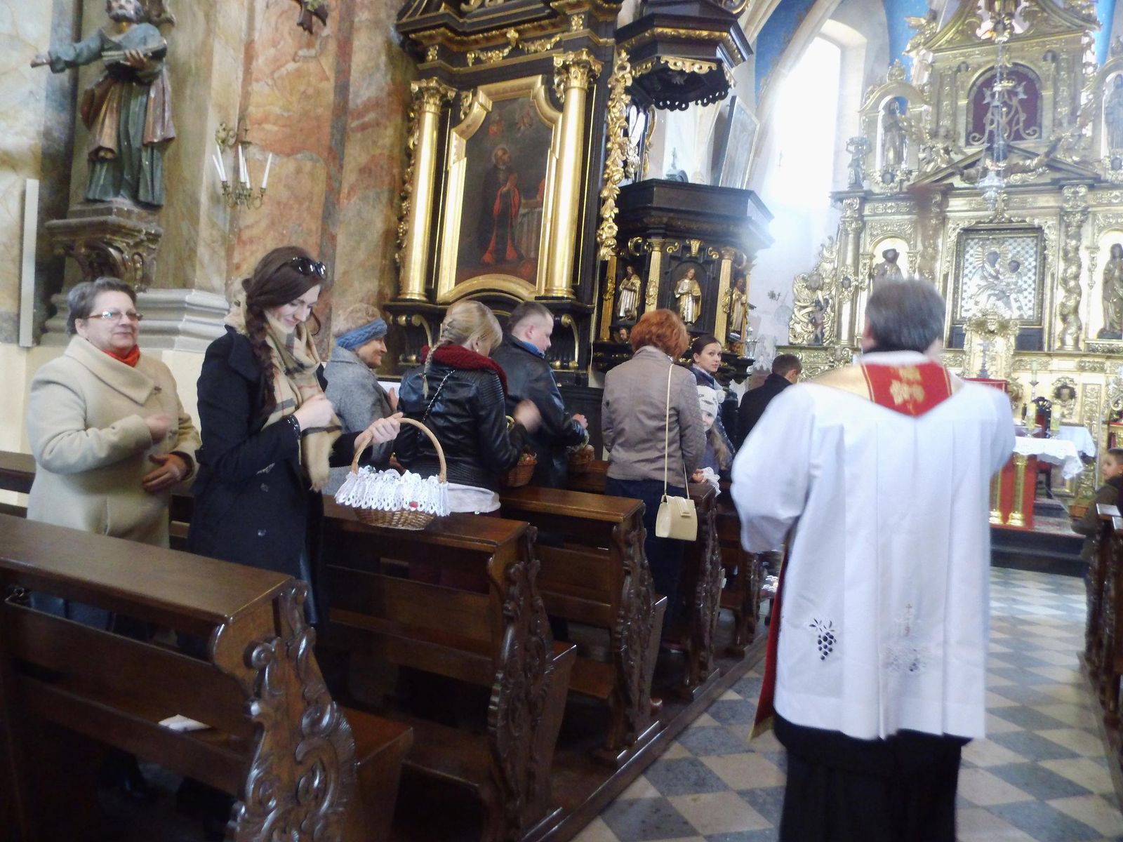 Wielka Sobota: Poświęcenie pokarmów w Kolegiacie